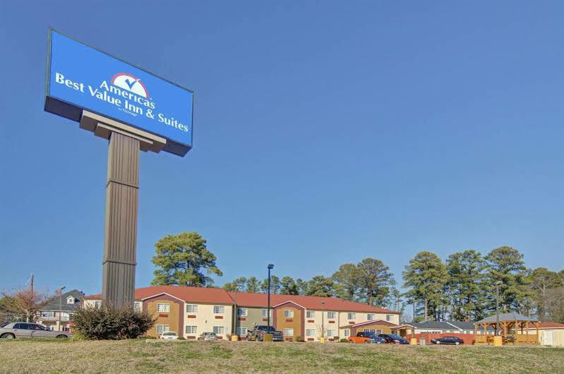 Hometown Inn & Suites Longview Exterior photo